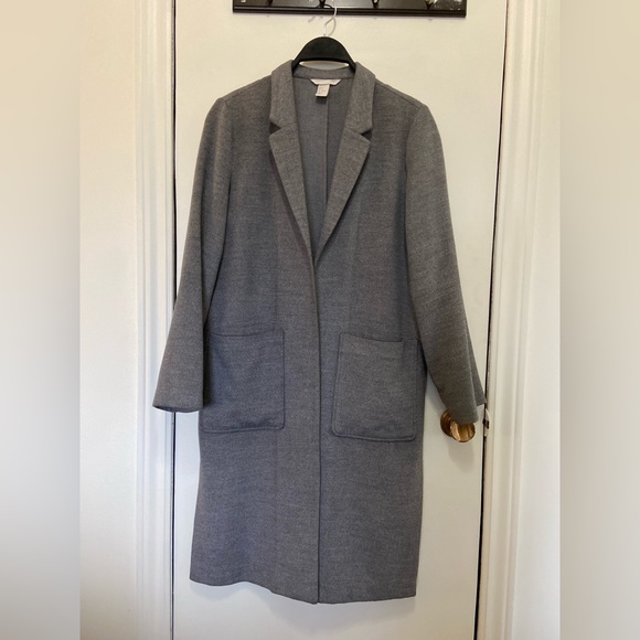 H&M grey Coat, US 6. - Picture 1 of 2